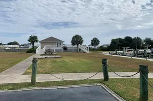 650 Cedar Point Blvd, Cedar Point, NC 28584 - Photo 8