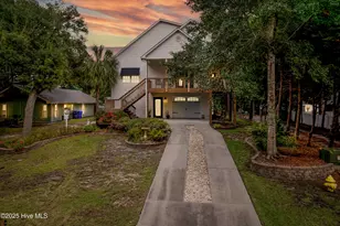 104 SW 30th St, Oak Island, NC 28465 - Photo 4