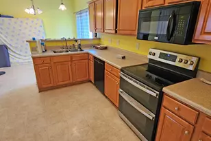 523 Huffmantown Rd, Richlands, NC 28574 - Photo 6
