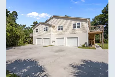 303 Osprey Ridge Drive, Emerald Isle, NC 28594 - Photo 2