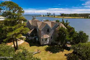 102 Gibbs Cir, Beaufort, NC 28516 - Photo 2