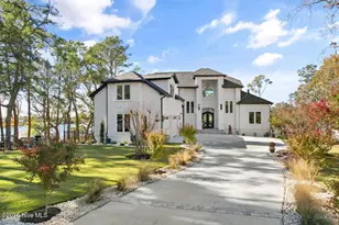 411 Lakeshore Dr, Sunset Beach, NC 28468 - Photo 2