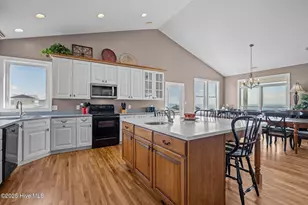 1608 Ocean Dr, Emerald Isle, NC 28594 - Photo 8