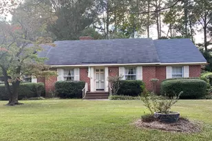 203 Brentwood Dr N, Wilson, NC 27893 - Photo 1