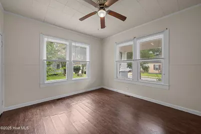 1810 Wilmington Street, New Bern, NC 28560 - Photo 6