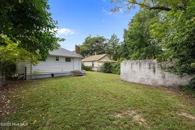 1810 Wilmington Street, New Bern, NC 28560 - Photo 24