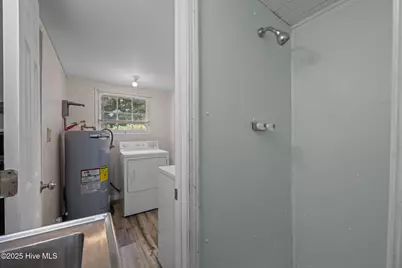 1810 Wilmington Street, New Bern, NC 28560 - Photo 16