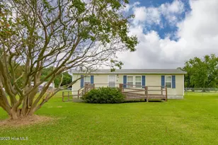 100 Lindsey Ct, Beaufort, NC 28516 - Photo 4