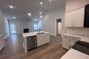 111 Boxwood Ct, Wallace, NC 28466 - Photo 10