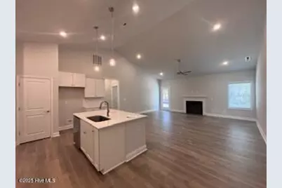 111 Boxwood Court, Wallace, NC 28466 - Photo 8