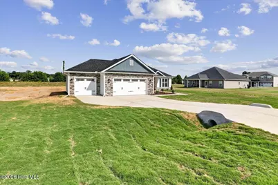 102 Brighton Street, La Grange, NC 28551 - Photo 4