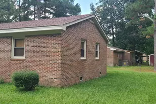 216 E Troy St, Ahoskie, NC 27910 - Photo 4