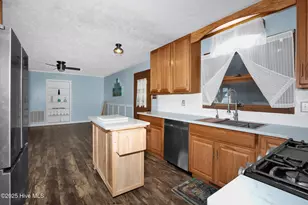 405 W Rd, Lumberton, NC 28358 - Photo 8