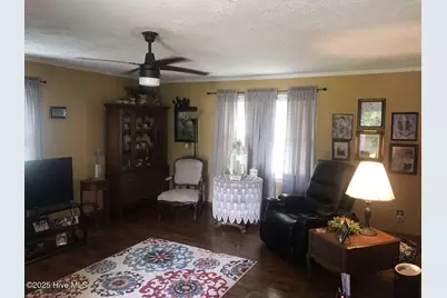 2067 N Broadridge Road, Lumberton, NC 28358 - Photo 2