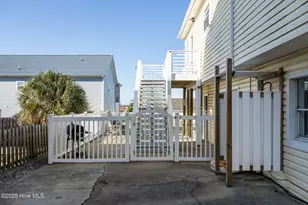 205 Barefoot Ln, Atlantic Beach, NC 28512 - Photo 46