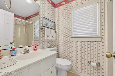 142 Brunswick Avenue E # B, Holden Beach, NC 28462 - Photo 32