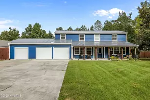 218 Old Ironsides Rd, Newport, NC 28570 - Photo 1