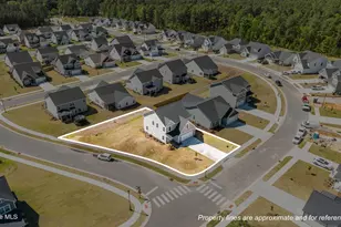 258 Rough Rdg Trl, Aberdeen, NC 28315 - Photo 2