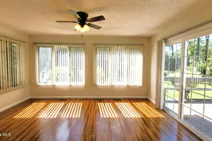 812 Pelican Dr, New Bern, NC 28560 - Photo 6