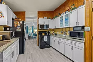 201 Hoop Pole Creek Dr, Atlantic Beach, NC 28512 - Photo 10