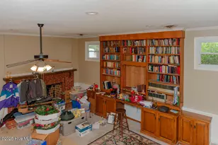 303 Dogwood Ln, Hamlet, NC 28345 - Photo 6