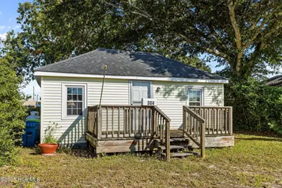 304 N 21st Street, Morehead City, NC 28557 - Photo 1