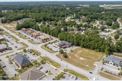 3585 Henderson Drive, Jacksonville, NC 28546 - Photo 4