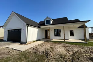 110 Hampton Place, Hertford, NC 27944 - Photo 1