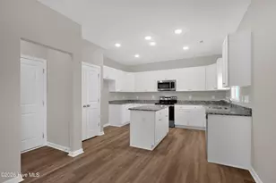 501 Traveller Wy, Raeford, NC 28376 - Photo 16