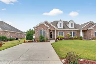 128 Bridgeport Ct, Rocky Mount, NC 27804 - Photo 2