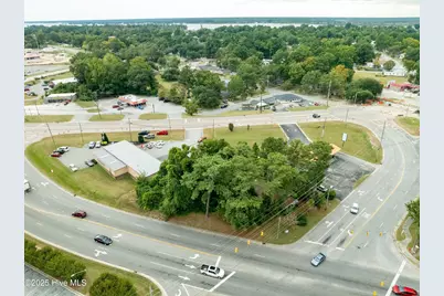 1105 Highland Drive, Washington, NC 27889 - Photo 2