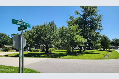 706 Hedrick Boulevard, Morehead City, NC 28557 - Photo 6