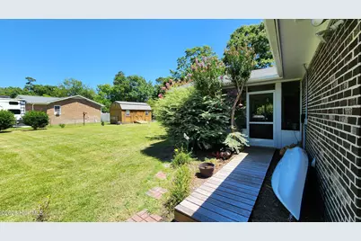706 Hedrick Boulevard, Morehead City, NC 28557 - Photo 12