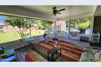 706 Hedrick Boulevard, Morehead City, NC 28557 - Photo 2