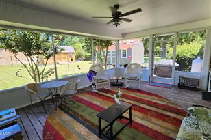 706 Hedrick Blvd, Morehead City, NC 28557 - Photo 2