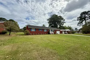 1005 Pinecrest St, Williamston, NC 27892 - Photo 4