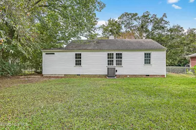 122 E Bayshore Boulevard, Jacksonville, NC 28540 - Photo 24