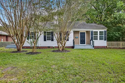 122 E Bayshore Boulevard, Jacksonville, NC 28540 - Photo 1