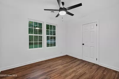 122 E Bayshore Boulevard, Jacksonville, NC 28540 - Photo 22