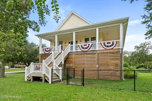 497 Church St, Oriental, NC 28571 - Photo 2