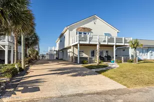 205 Barefoot Ln, Atlantic Beach, NC 28512 - Photo 2