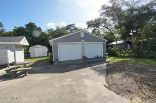 424 Trott St, Oak Island, NC 28465 - Photo 34