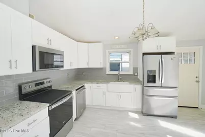 127 NW 10th Street, Oak Island, NC 28465 - Photo 6