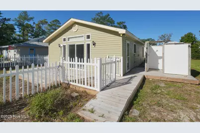 127 NW 10th Street, Oak Island, NC 28465 - Photo 2