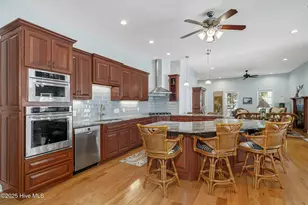212 Lakeshore Dr, Lake Waccamaw, NC 28450 - Photo 16