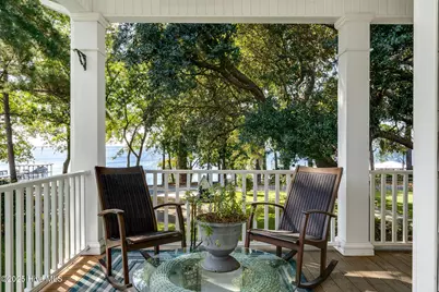 212 Lakeshore Drive, Lake Waccamaw, NC 28450 - Photo 8
