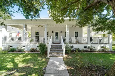 212 Lakeshore Drive, Lake Waccamaw, NC 28450 - Photo 1