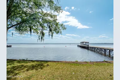 212 Lakeshore Drive, Lake Waccamaw, NC 28450 - Photo 42