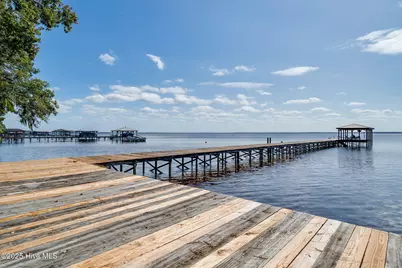 212 Lakeshore Drive, Lake Waccamaw, NC 28450 - Photo 44
