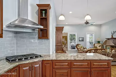 212 Lakeshore Drive, Lake Waccamaw, NC 28450 - Photo 20
